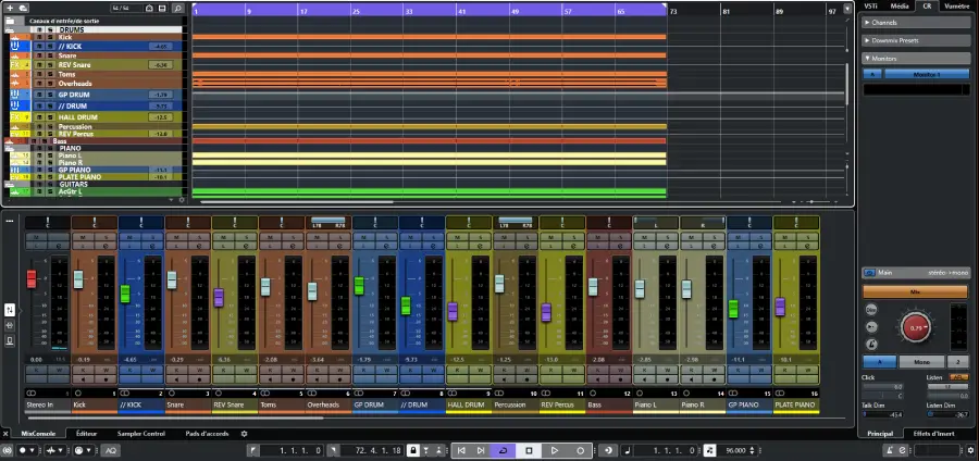 Session de production musicale sur Cubase, montrant des pistes audio colorées organisées dans la zone de projet, ainsi que la console de mixage visible en bas avec des faders et des niveaux de volume.